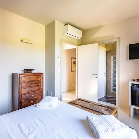 Tenuta Moncarlino 4*