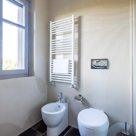 Tenuta Moncarlino 4*