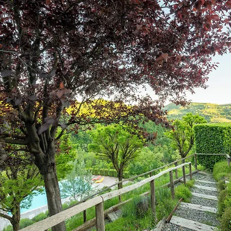 Tenuta Moncarlino 4*