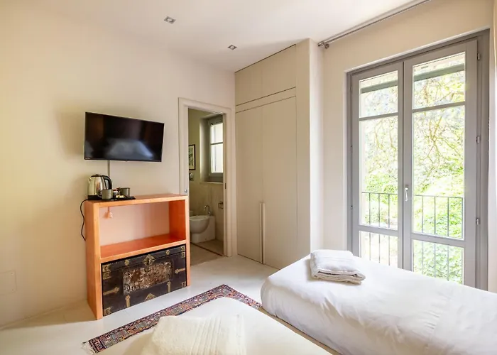 Tenuta Moncarlino Bed & Breakfast 4*