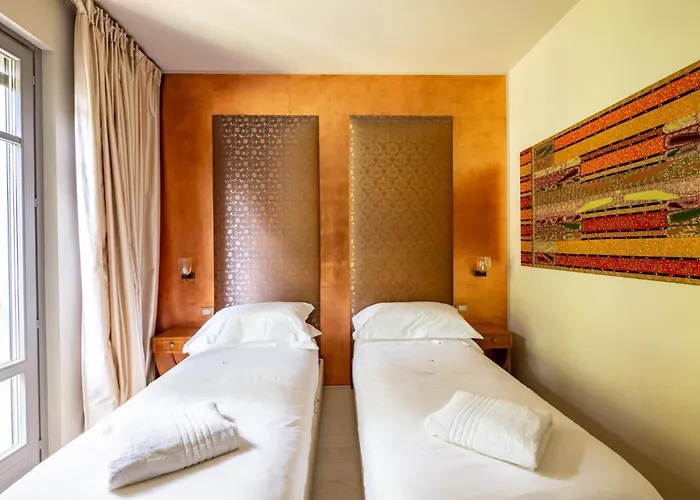 Tenuta Moncarlino 4*