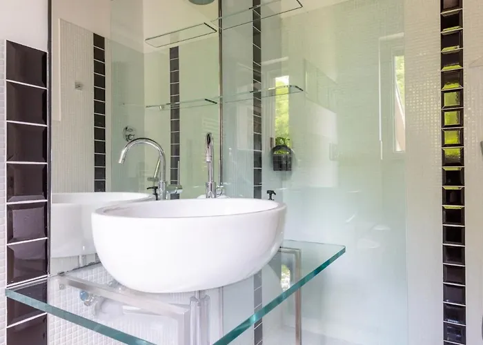 Tenuta Moncarlino 4*