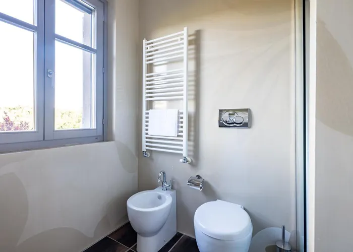 Tenuta Moncarlino 4*
